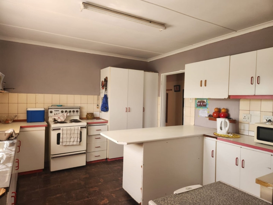 3 Bedroom Property for Sale in Delvillepark Western Cape